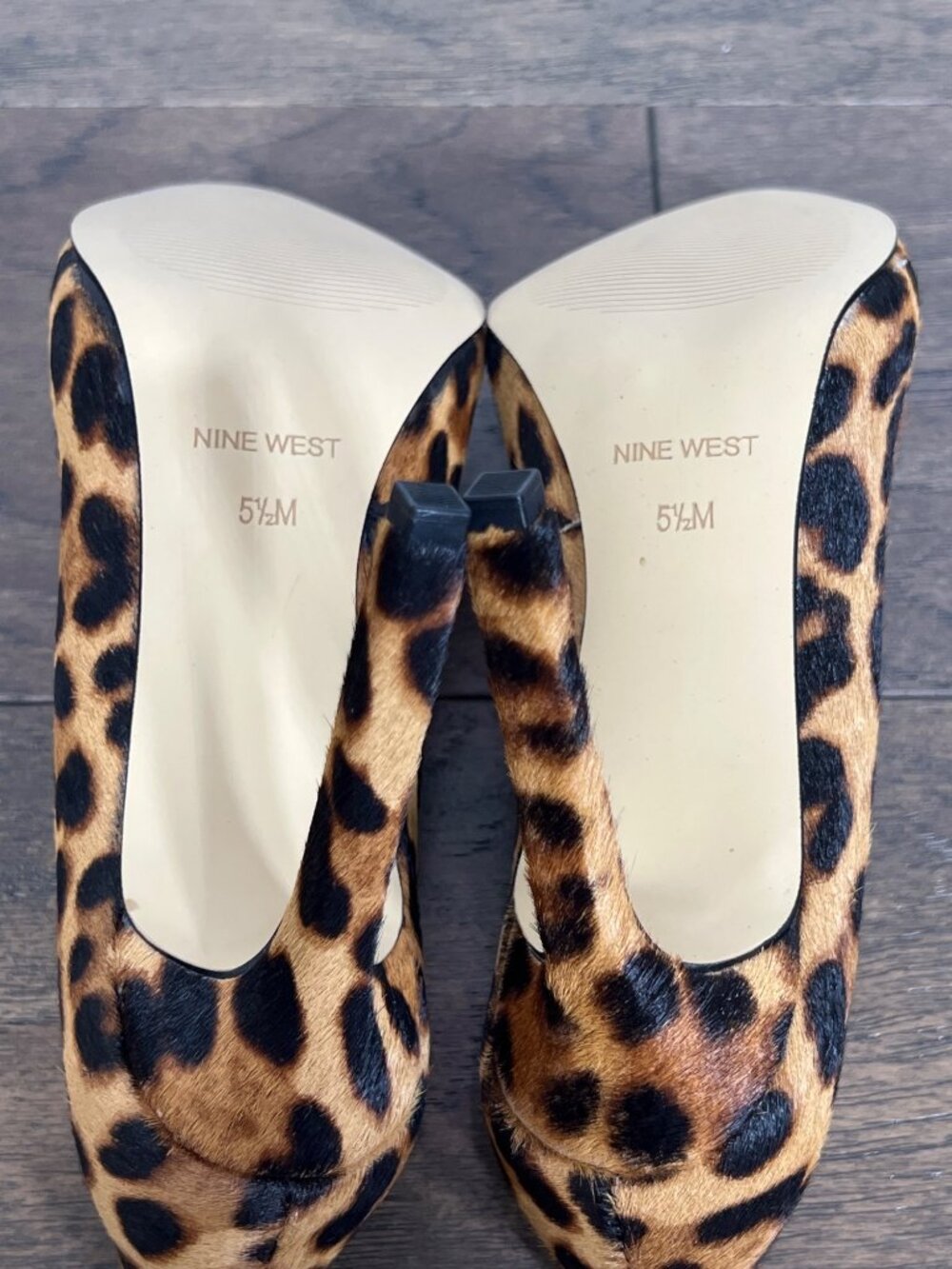 NINE WEST Tatiana Pointy Toe Stiletto Pumps Leopard Print Sz 5.5 NWOB - Picture 5 of 7